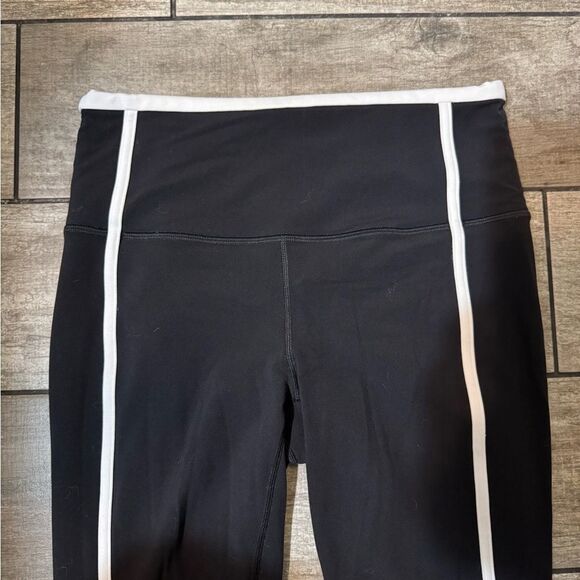 Athleta Elation 7/8 Leggings - Picture 2 of 6